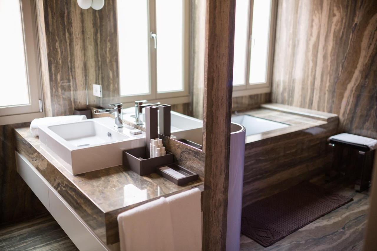 Liassidi Wellness Suites Венеция Екстериор снимка