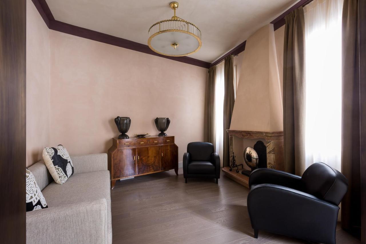 Liassidi Wellness Suites Венеция Екстериор снимка