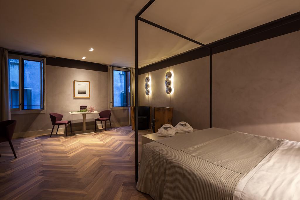 Liassidi Wellness Suites Венеция Екстериор снимка