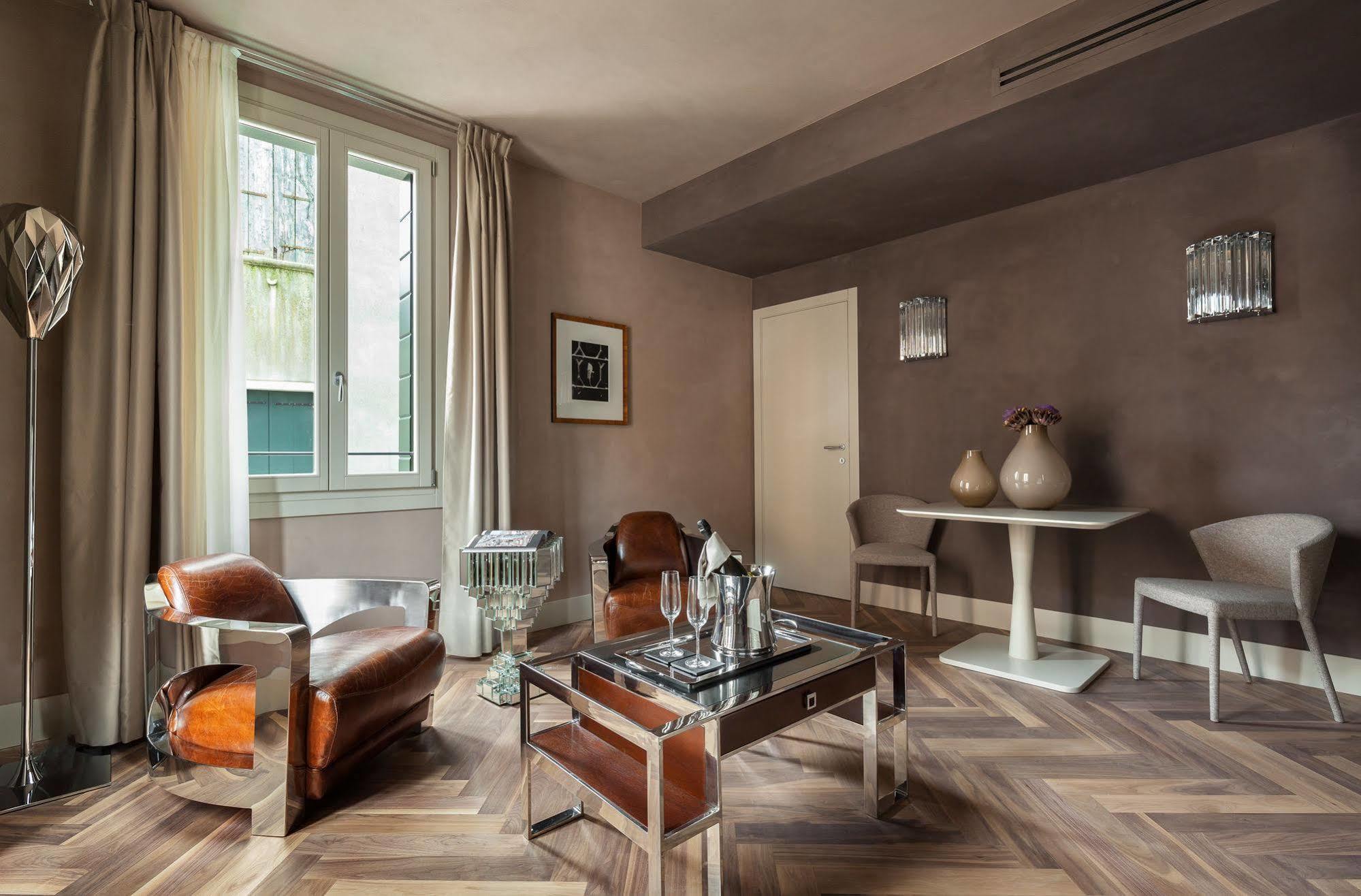 Liassidi Wellness Suites Венеция Екстериор снимка