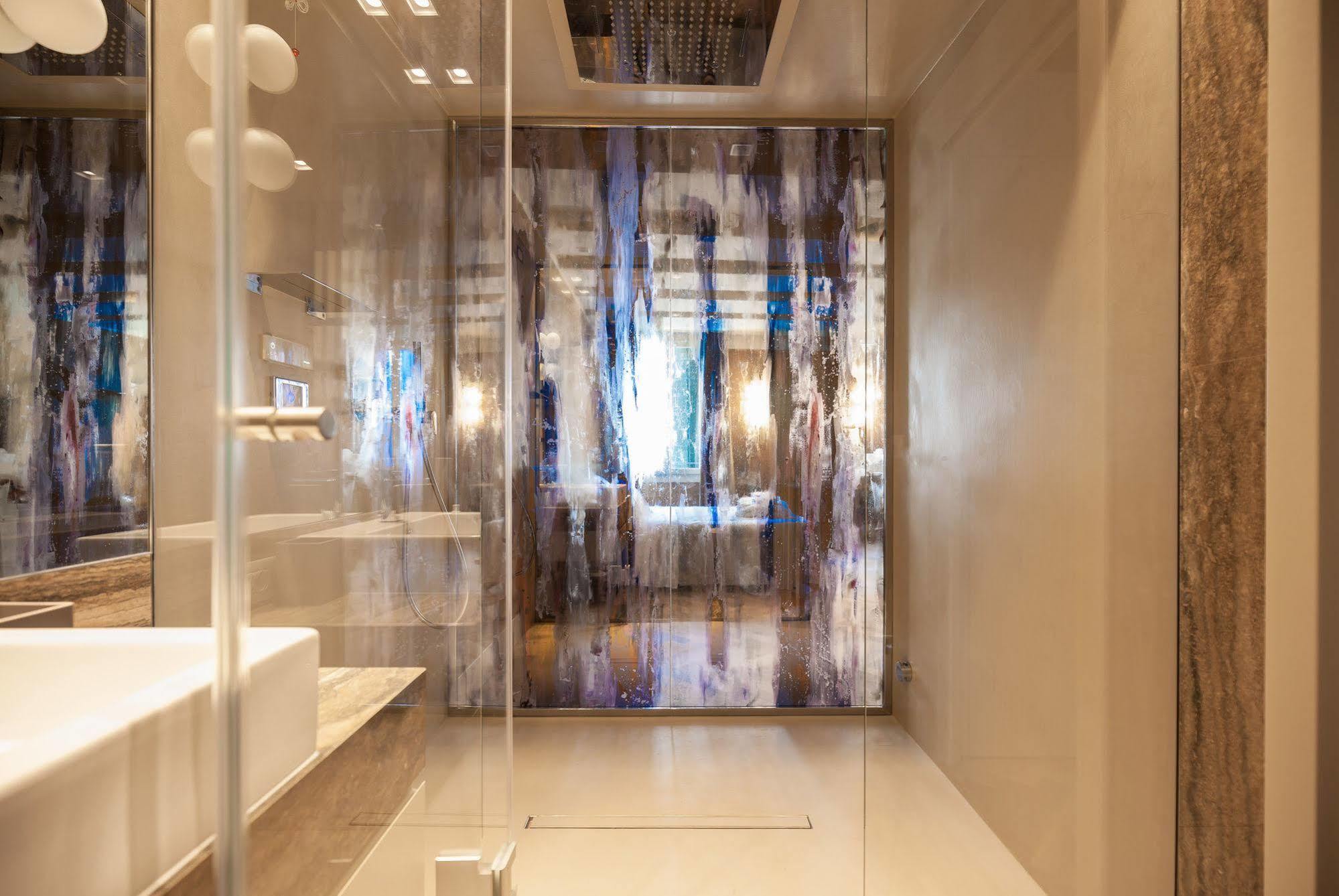 Liassidi Wellness Suites Венеция Екстериор снимка