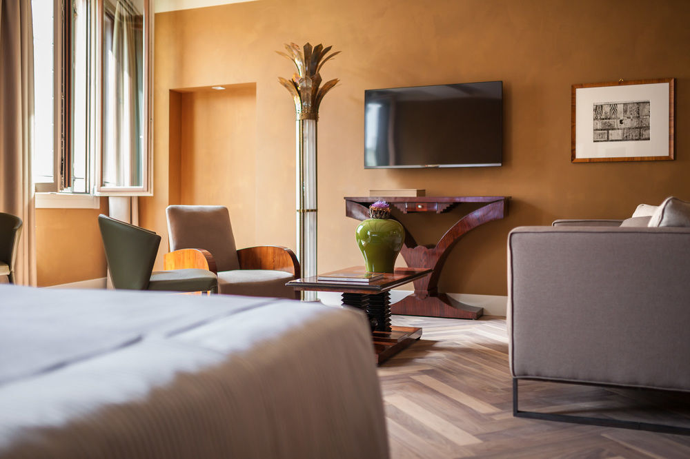 Liassidi Wellness Suites Венеция Екстериор снимка